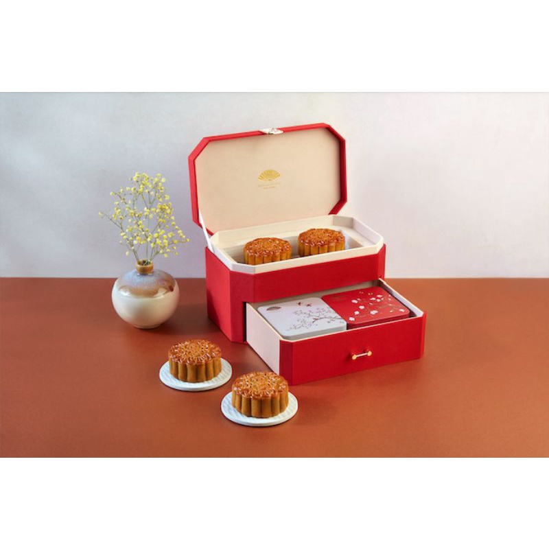 Mandarin Oriental hotel Box of Cherry Garden Four Treasure Traditional Baked Mooncake festival mid autumn festival 中秋月饼