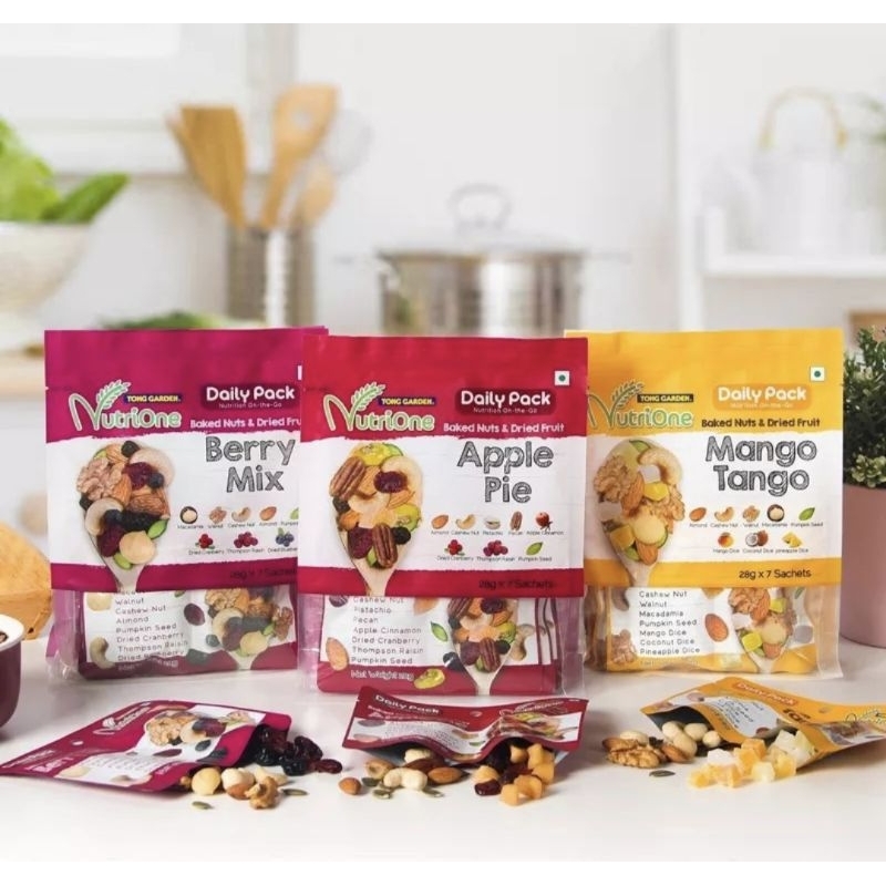 Tong Garden Nutrione daily packed baked nuts and dried fruits healthy snacking tidbits fruit and nut trial mix exercise